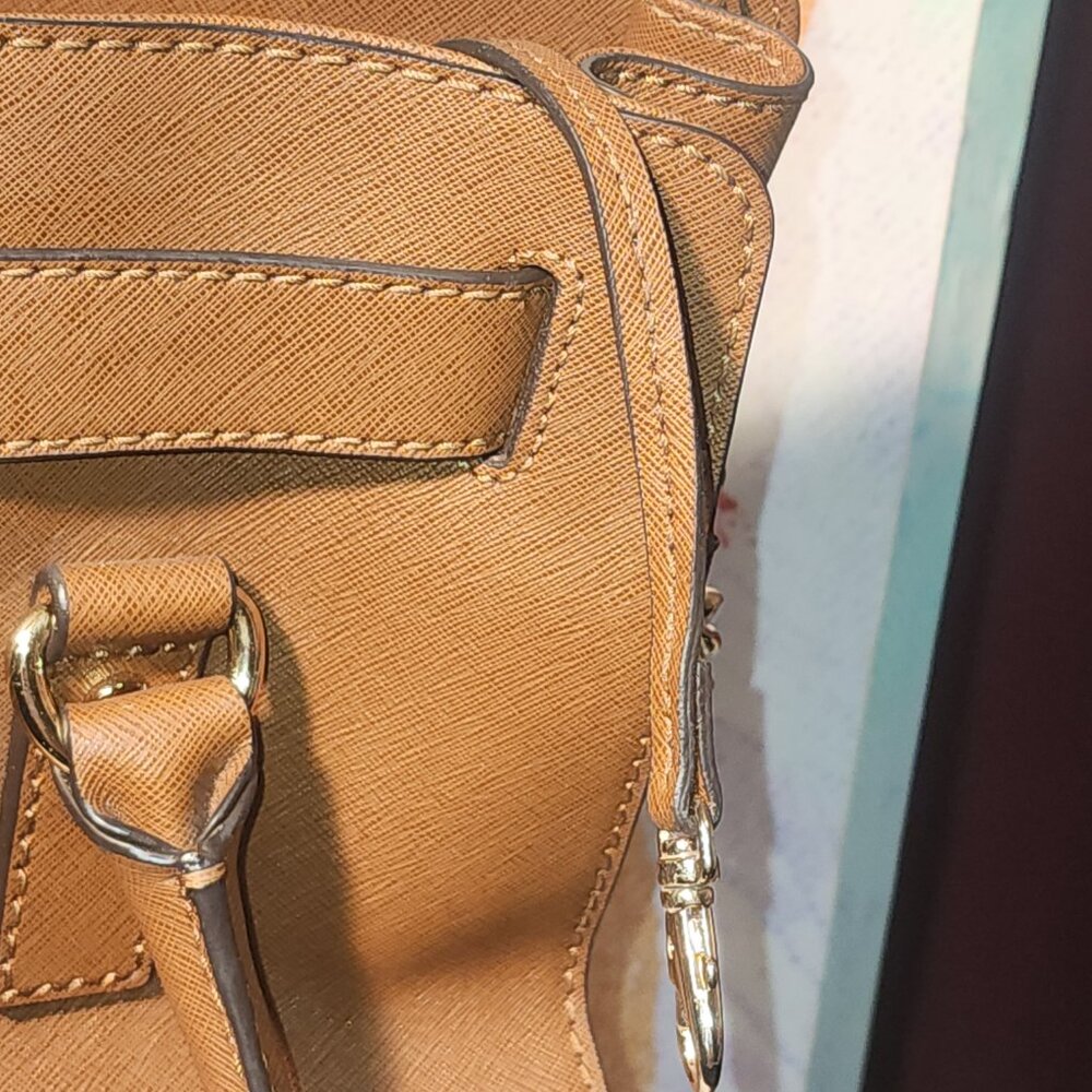 Condition Pre-Owned - Excellent Condition - image 6